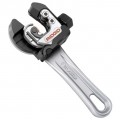 RIDGID 118 2-in-1 Close Quarters AUTOFEED Cutter with Ratchet Handle-
